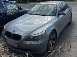 Grau Gebraucht 2005 BMW 525 Limousine | 3.250 € (Fairer Preis)