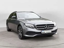 Grau Gebraucht 2017 Mercedes E200 Avantgarde Kombi | 21.500 € (Fairer Preis)