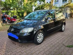Schwarz Gebraucht 2005 VW Golf V Limousine | 2.150 € (Guter Preis)