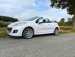 Weiß Gebraucht 2011 Peugeot 207 CC Platinum Cabrio | 4.199 € (Fairer Preis)