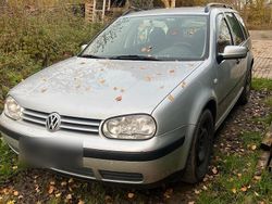 Silber Gebraucht 2002 VW Golf IV Kombi | 1.300 € (Fairer Preis)