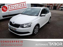 Candyweiss Gebraucht 2016 Skoda Fabia Ambition Kleinwagen | 5.685 € (Guter Preis)