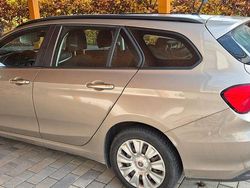 Gold Gebraucht 2017 Fiat Tipo Lounge Kombi | 5.600 € (Guter Preis)