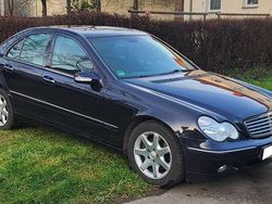 Blau Gebraucht 2001 Mercedes C240 Limousine | 1.200 € (Guter Preis)