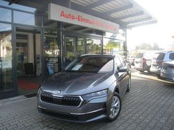 Graphitgrau metallic Neu 2025 Skoda Octavia Selection Kombi | 34.790 € (Fairer Preis)