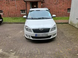 Weiß Gebraucht 2013 Skoda Fabia Kombi | 2.350 €