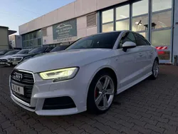 Gletscherweiss Gebraucht 2018 Audi A3 S-Line Limousine | 16.500 € (Fairer Preis)