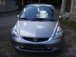 Silber Gebraucht 2004 Honda Jazz Kleinwagen | 1.990 €