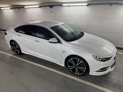 Weiß Gebraucht 2017 Opel Insignia OPC Limousine | 16.999 € (Teuer)