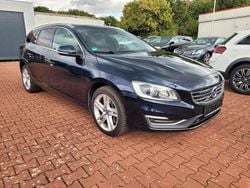 Blau Gebraucht 2016 Volvo V60 Summum Kombi | 14.990 € (Fairer Preis)