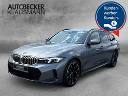 Grau Neu 2025 BMW 320 M Sport Kombi | 52.690 € (Superpreis)