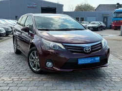 Rot Gebraucht 2012 Toyota Avensis Life Kombi | 7.499 € (Fairer Preis)