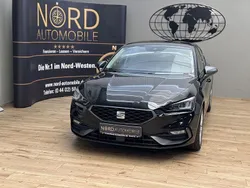 Schwarz Gebraucht 2022 Seat Leon FR-Line | 20.700 € (Superpreis)