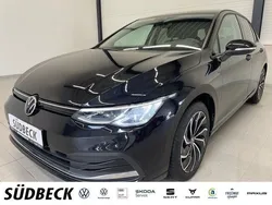 Deep black perleffekt Gebraucht 2021 VW Golf VIII Life Limousine | 17.980 € (Etwas zu teuer)