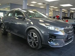 Grau Gebraucht 2021 Kia XCeed 4 SUV | 17.980 € (Fairer Preis)