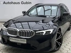 Black sapphire metallic Gebraucht 2024 BMW 320 M Sport Kombi | 40.990 € (Guter Preis)