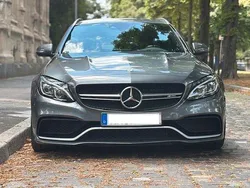 Grau Gebraucht 2017 Mercedes C63S AMG AMG Limousine | 41.100 € (Guter Preis)