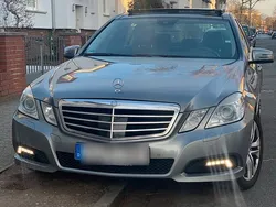 Gebraucht 2009 Mercedes E350 Avantgarde Limousine | 8.400 € (Fairer Preis)