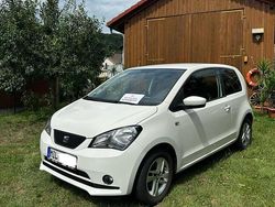 Weiß Gebraucht 2015 Seat Mii Chic Kleinwagen | 5.900 € (Fairer Preis)