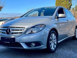 Silber Gebraucht 2013 Mercedes B180 Van / Kleinbus | 10.290 € (Fairer Preis)