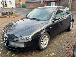 Schwarz Gebraucht 2007 Alfa Romeo 147 Kleinwagen | 1.900 € (Fairer Preis)