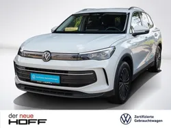Pure white Gebraucht 2024 VW Tiguan Life SUV | 34.475 € (Fairer Preis)