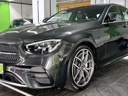 Grau Gebraucht 2020 Mercedes E220 AMG Limousine | 40.990 € (Etwas zu teuer)