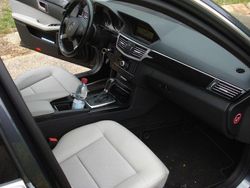 Grau Gebraucht 2010 Mercedes E200 Avantgarde Kombi | 13.600 €