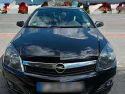 Schwarz Gebraucht 2009 Opel Astra Coupé | 1.900 € (Guter Preis)
