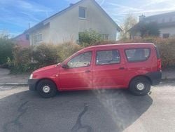 Rot Gebraucht 2009 Dacia Logan MCV Kombi | 1.200 € (Superpreis)