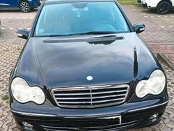 Schwarz Gebraucht 2005 Mercedes C180 Kombi | 3.300 € (Fairer Preis)