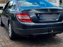 Grau Gebraucht 2007 Mercedes C180 Limousine | 6.200 € (Fairer Preis)