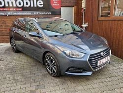 Grau Gebraucht 2016 Hyundai i40 Style Kombi | 13.980 € (Fairer Preis)