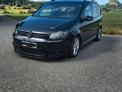 Schwarz Gebraucht 2014 VW Touran Highline Van / Kleinbus | 8.000 € (Superpreis)