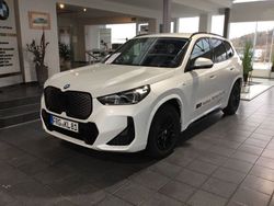 Weiß Gebraucht 2023 BMW iX1 M Sport SUV | 45.250 € (Etwas zu teuer)