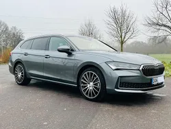 Andere außenfarben Gebraucht 2024 Skoda Superb LAURIN & KLEMENT Kombi | 39.500 € (Etwas zu teuer)
