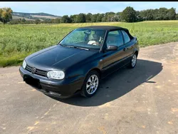 Schwarz Gebraucht 2000 VW Golf Cabriolet Cabrio | 7.999 €