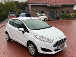 Weiß Gebraucht 2014 Ford Fiesta Kleinwagen | 4.350 € (Fairer Preis)