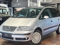 Silver metallic Gebraucht 2006 VW Sharan Van / Kleinbus | 3.900 € (Fairer Preis)