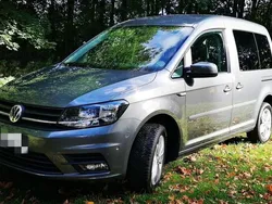 Grau Gebraucht 2016 VW Caddy Trendline Van / Kleinbus | 17.990 €