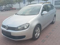 Silber Gebraucht 2012 VW Golf VI Comfortline Kombi | 2.899 € (Superpreis)