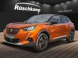 Orange Gebraucht 2021 Peugeot e-2008 GT SUV | 19.980 € (Fairer Preis)