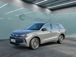 Grau Gebraucht 2024 VW Tiguan Life SUV | 41.695 € (Fairer Preis)
