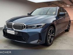 Arctic race blue metallic Gebraucht 2024 BMW 330e M Sport Kombi | 48.949 € (Teuer)