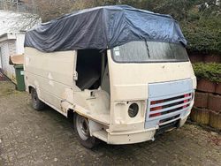 Weiß Gebraucht 1983 Peugeot J9 Kombi | 2.499 €