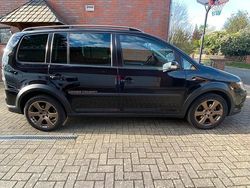 Schwarz Gebraucht 2007 VW Touran Cross Van / Kleinbus | 3.999 € (Teuer)
