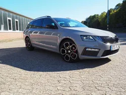 Grau Gebraucht 2020 Skoda Octavia RS Kombi | 26.900 € (Fairer Preis)