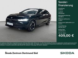 Ebony schwarz metallic Gebraucht 2025 Skoda Superb SportLine Kombi | 44.884 €