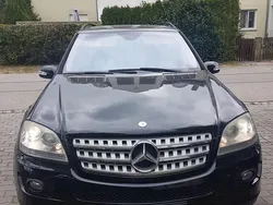 Schwarz Gebraucht 2007 Mercedes ML320 SUV | 7.200 € (Fairer Preis)