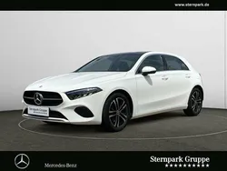 Weiß Gebraucht 2024 Mercedes A180 Advanced Kleinwagen | 30.480 € (Fairer Preis)